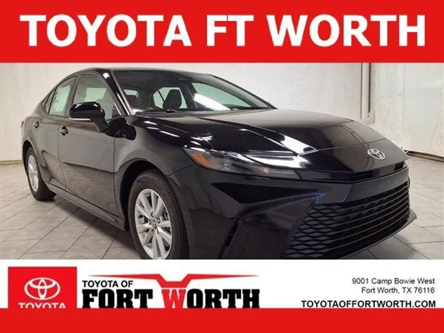 2026 Toyota Camry LE photo 1