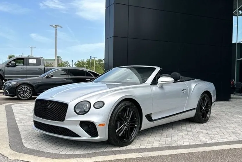 2023 Bentley Continental GT V8 photo 1