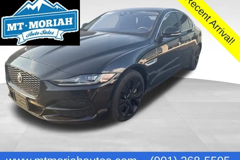 2020 Jaguar XE S photo 1