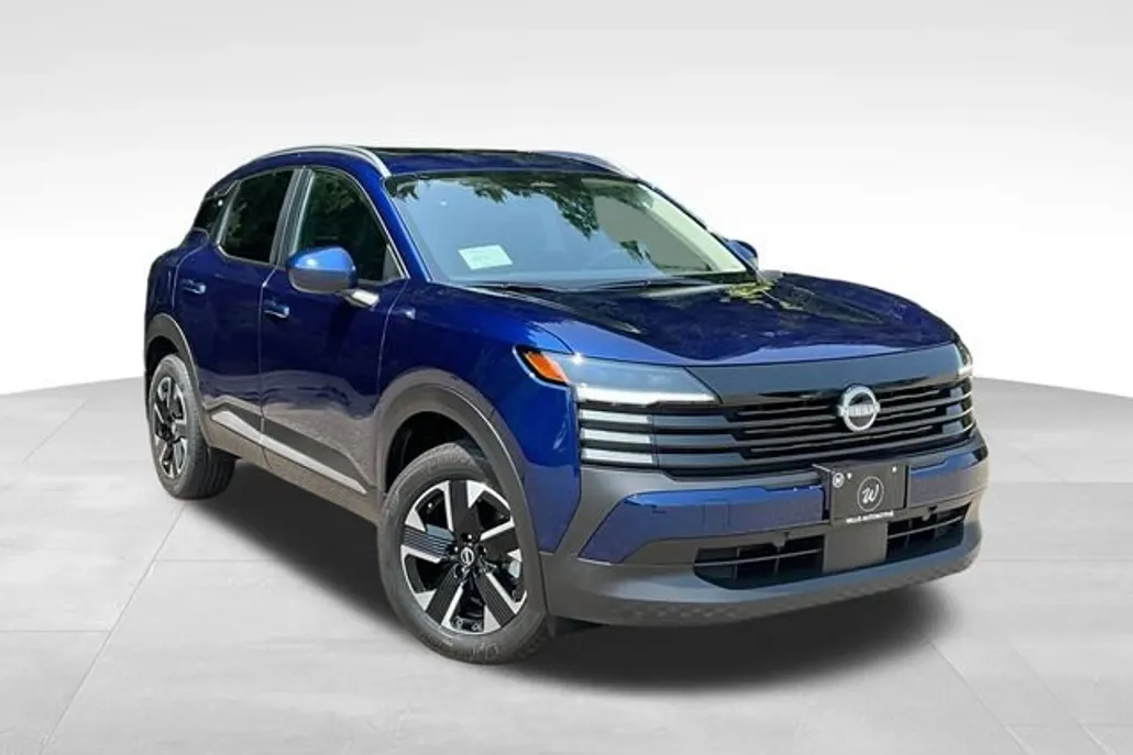 2025 Nissan Kicks SV photo 1