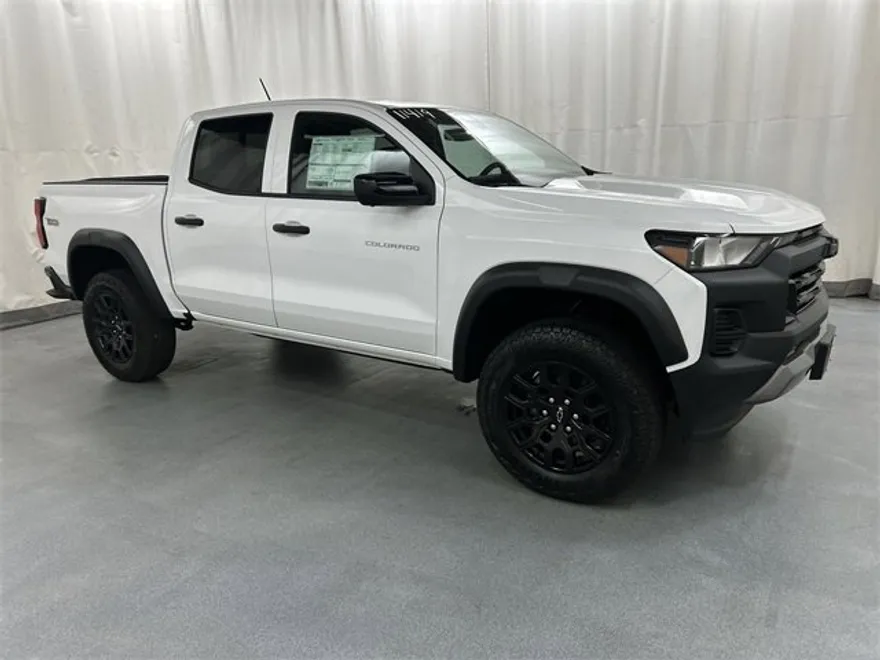 2026 Chevrolet Colorado Trail Boss photo 1