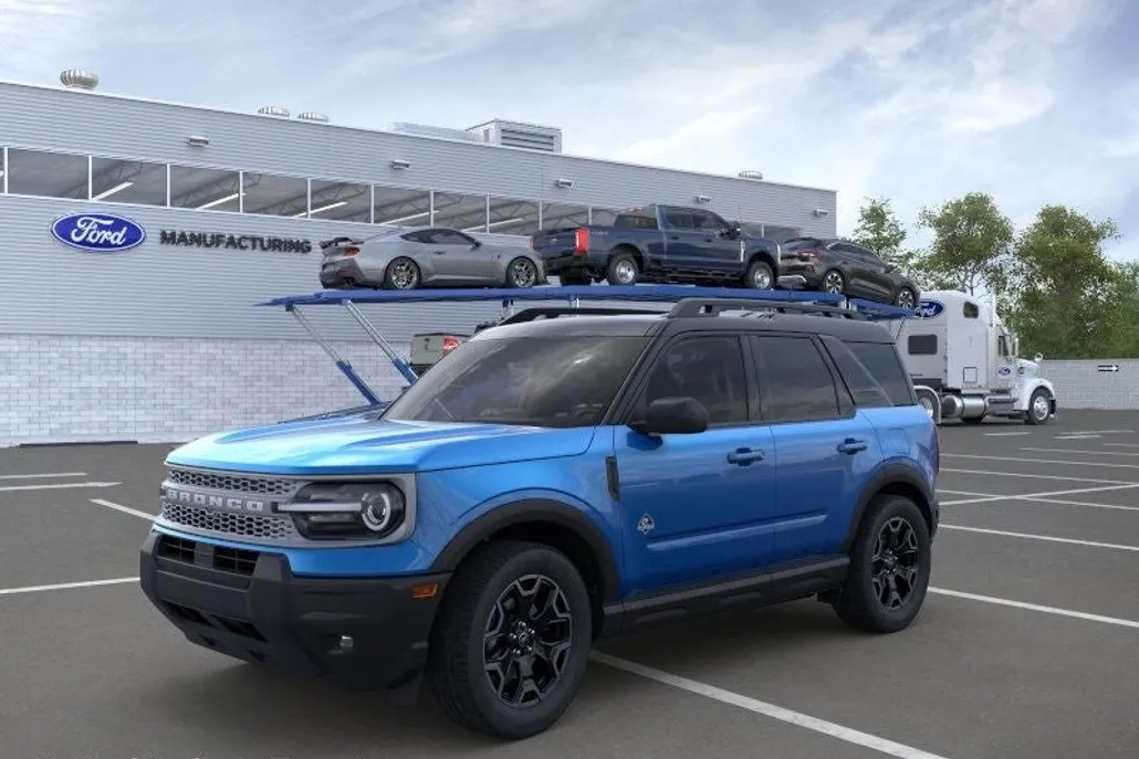 2025 Ford Bronco Sport Outer Banks photo 1
