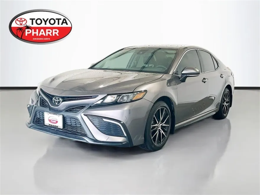 2024 Toyota Camry SE photo 1