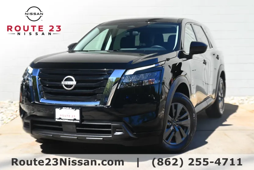 2024 Nissan Pathfinder S photo 1