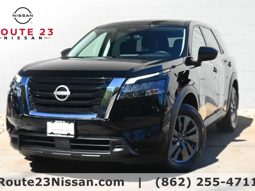 2024 Nissan Pathfinder S photo 1