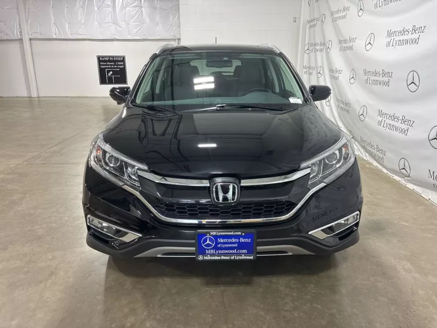 2016 Honda CR-V Touring photo 1