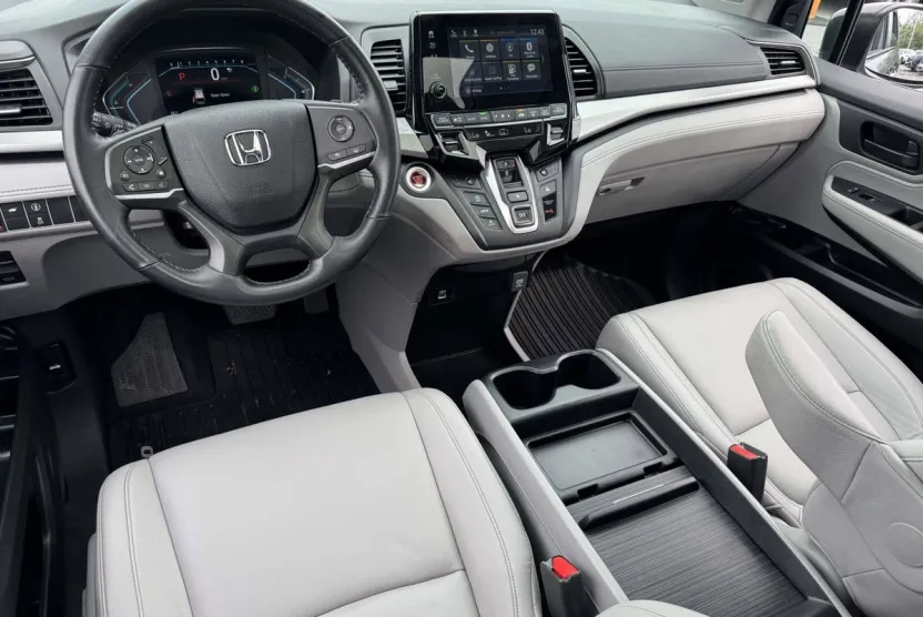 2023 Honda Odyssey EX-L photo 1