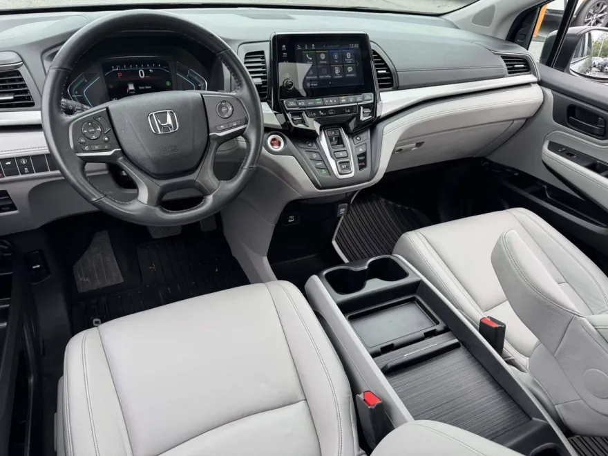 2023 Honda Odyssey EX-L photo 1