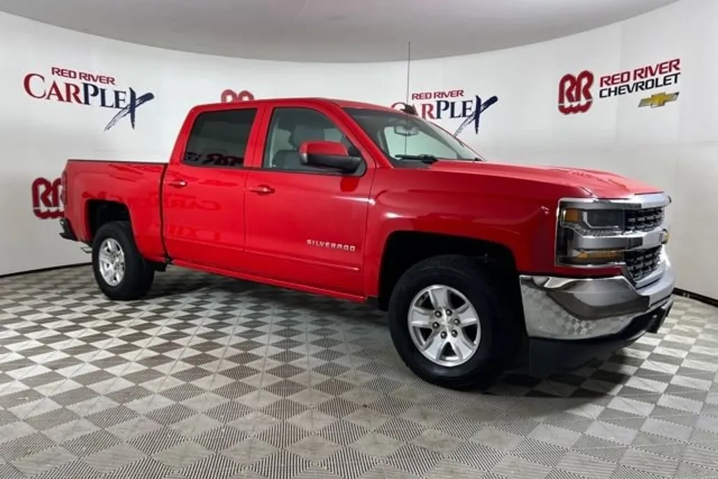 2018 Chevrolet Silverado 1500 LT photo 1