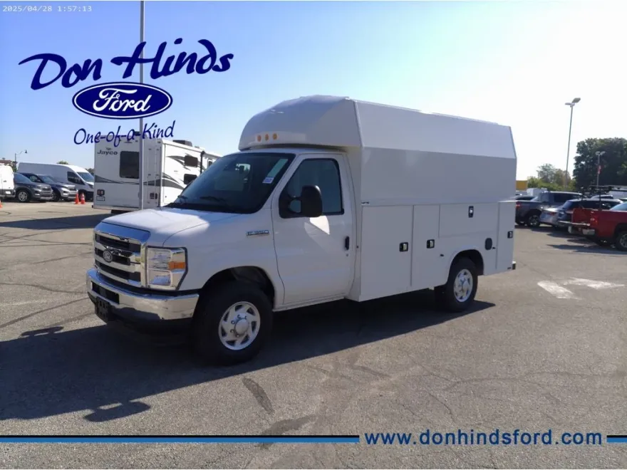 2026 Ford E-350 Base photo 1