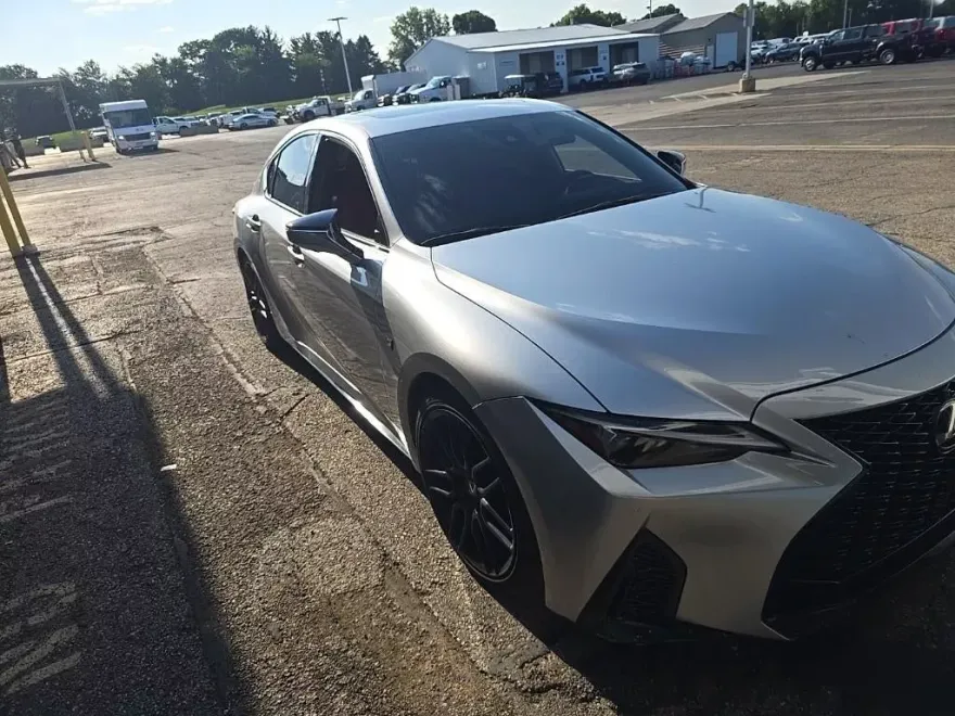 2023 Lexus IS 350 F SPORT photo 1
