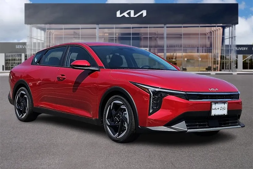 2025 Kia K4 EX photo 1