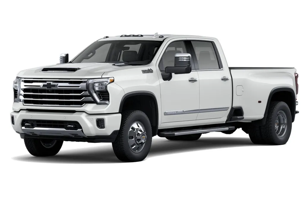 2026 Chevrolet Silverado 3500HD High Country photo 1
