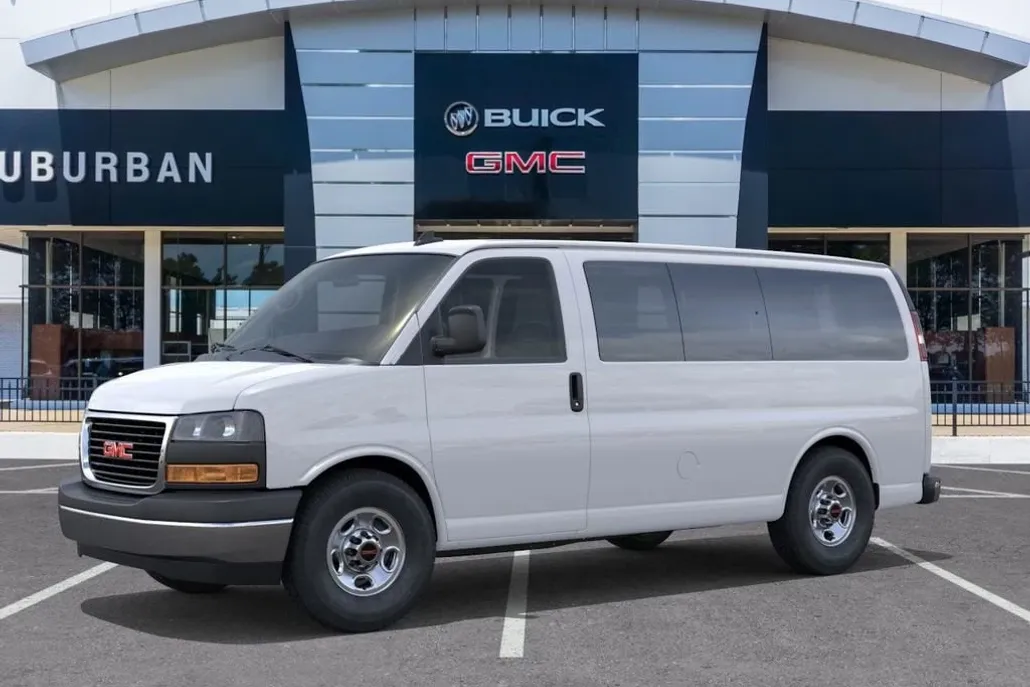 2025 Gmc Savana Passenger 2500 LT photo 1