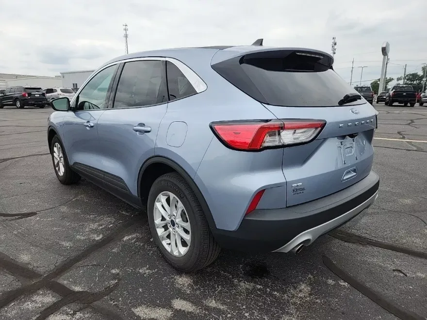 2022 Ford Escape SE photo 1