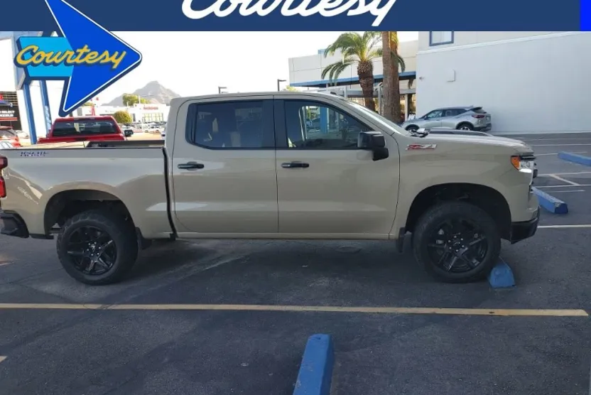 2022 Chevrolet Silverado 1500 LT Trail Boss photo 1