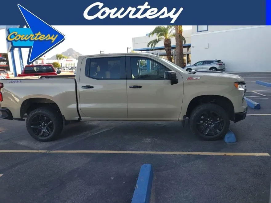 2022 Chevrolet Silverado 1500 LT Trail Boss photo 1
