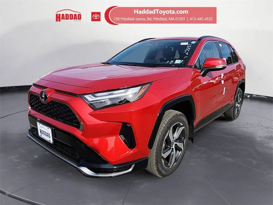 2025 Toyota RAV4 SE Hybrid photo 1