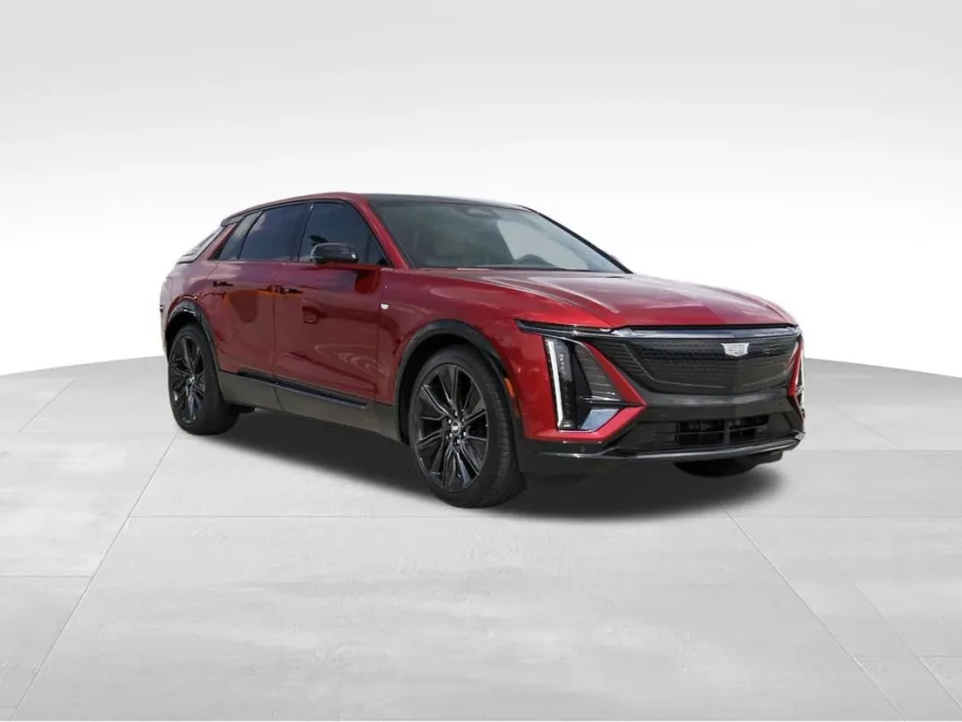 2025 Cadillac Lyriq Sport photo 1