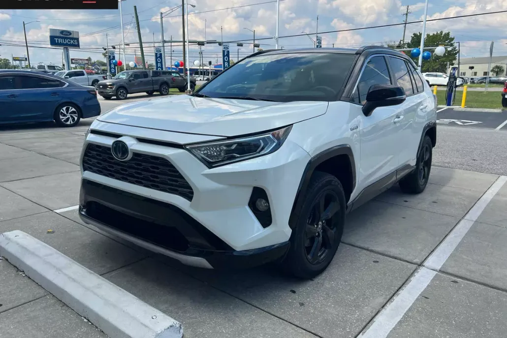 2021 Toyota RAV4 Hybrid XSE photo 1