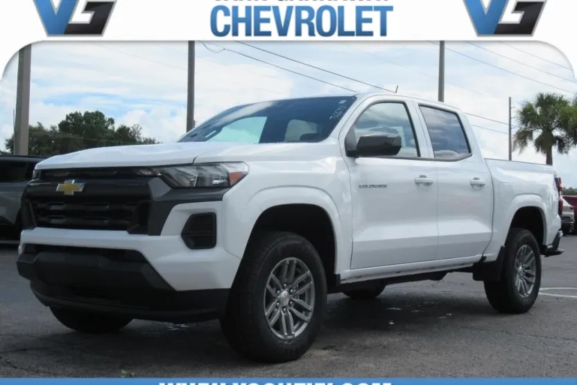 2026 Chevrolet Colorado LT photo 1