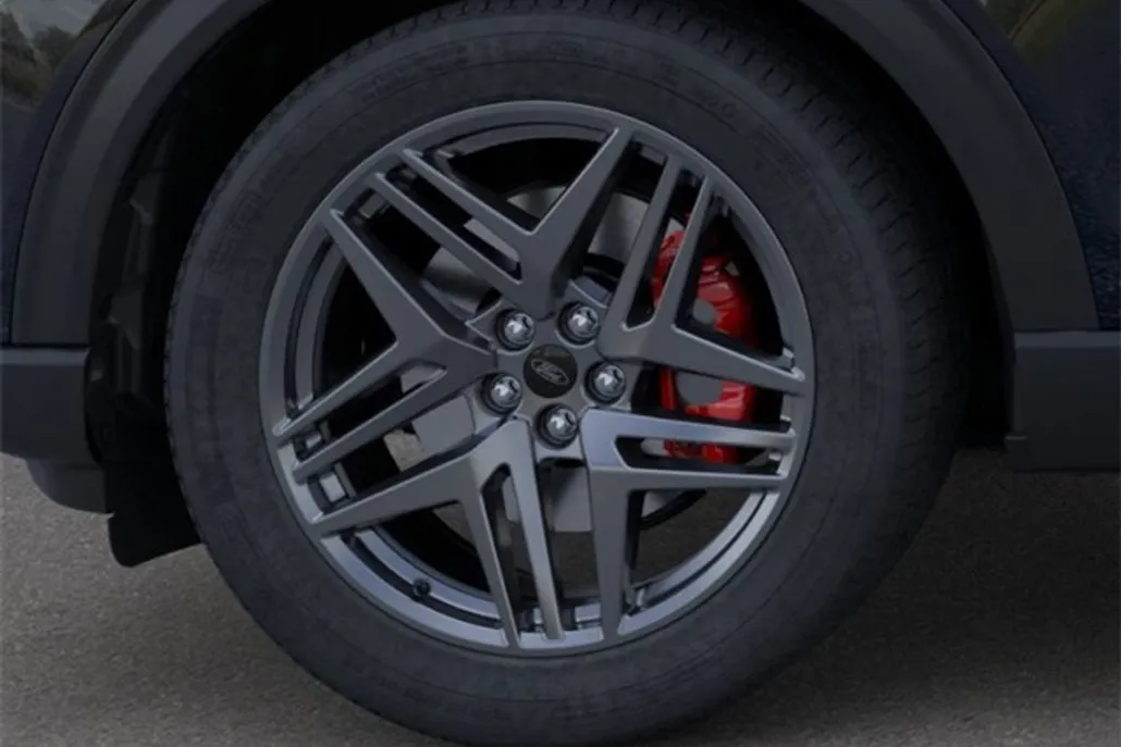2025 Ford Explorer ST photo 1