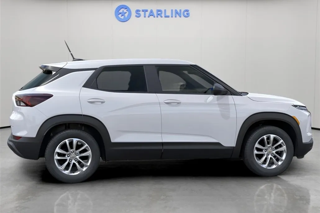 2026 Chevrolet Trailblazer LS photo 1