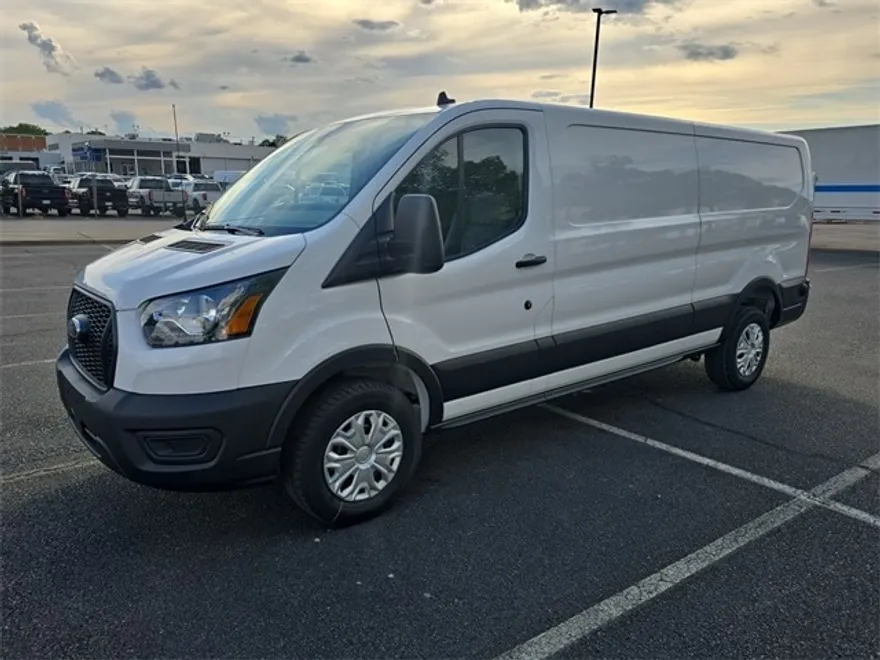 2025 Ford Transit photo 1