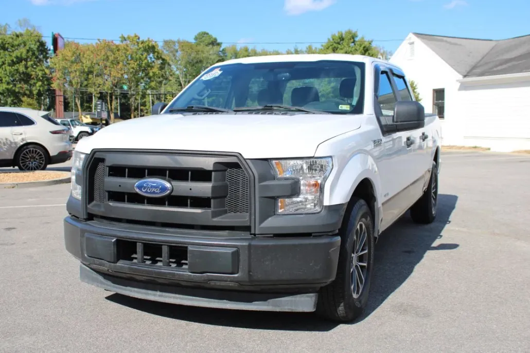 2017 Ford F-150 photo 1