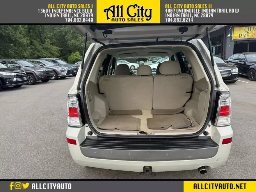 2009 Mercury Mariner Luxury photo 1