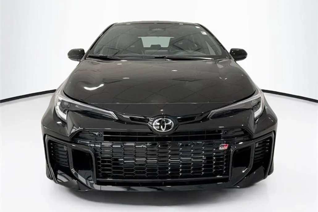 2025 Toyota Corolla GR Premium photo 1