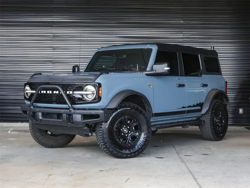 2023 Ford Bronco Wildtrak photo 1