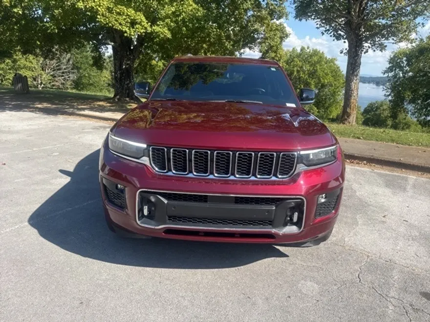 2021 Jeep Grand Cherokee Overland photo 1