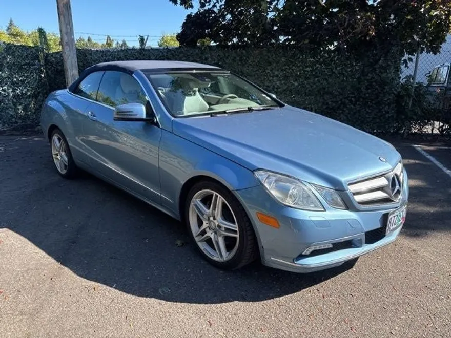 2011 Mercedes Benz E 350 photo 1