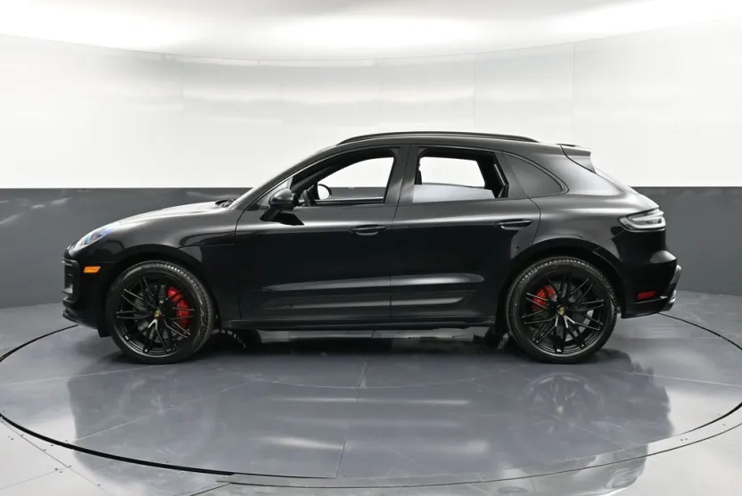 2026 Porsche Macan GTS photo 1