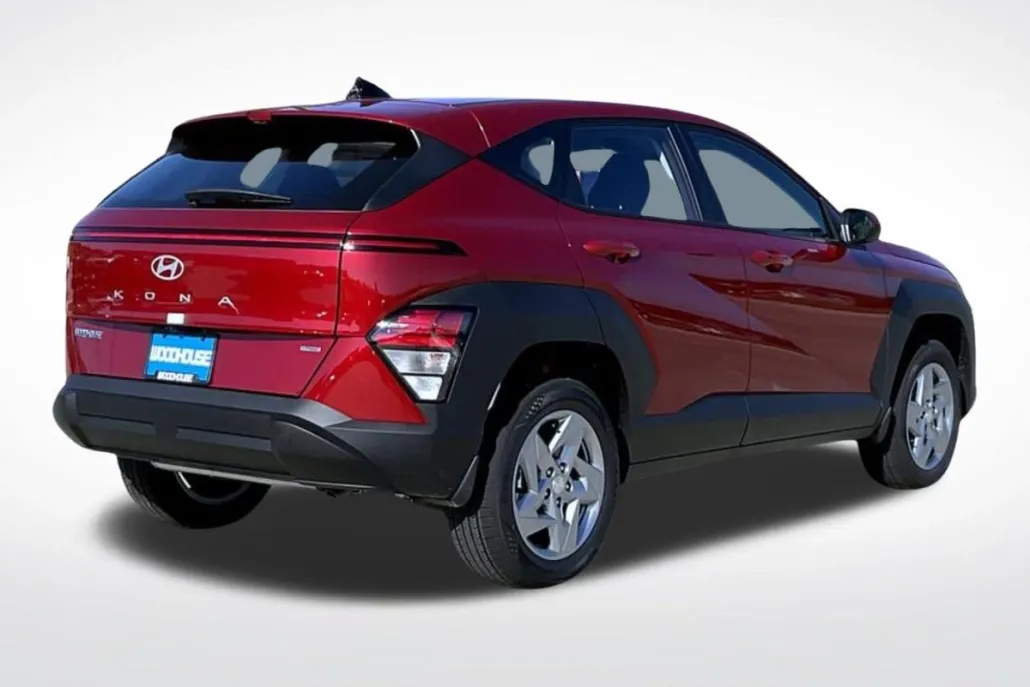 2026 Hyundai Kona SE photo 1