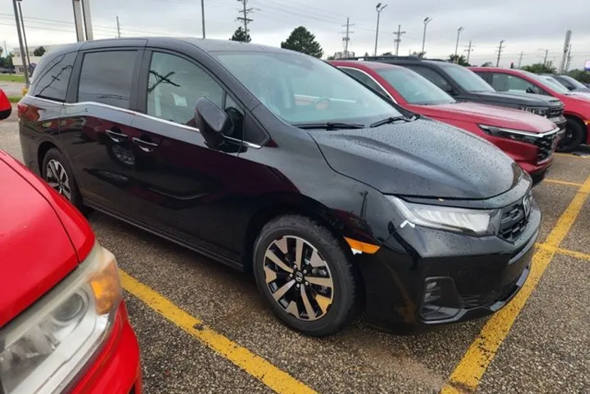 2026 Honda Odyssey EX-L photo 1
