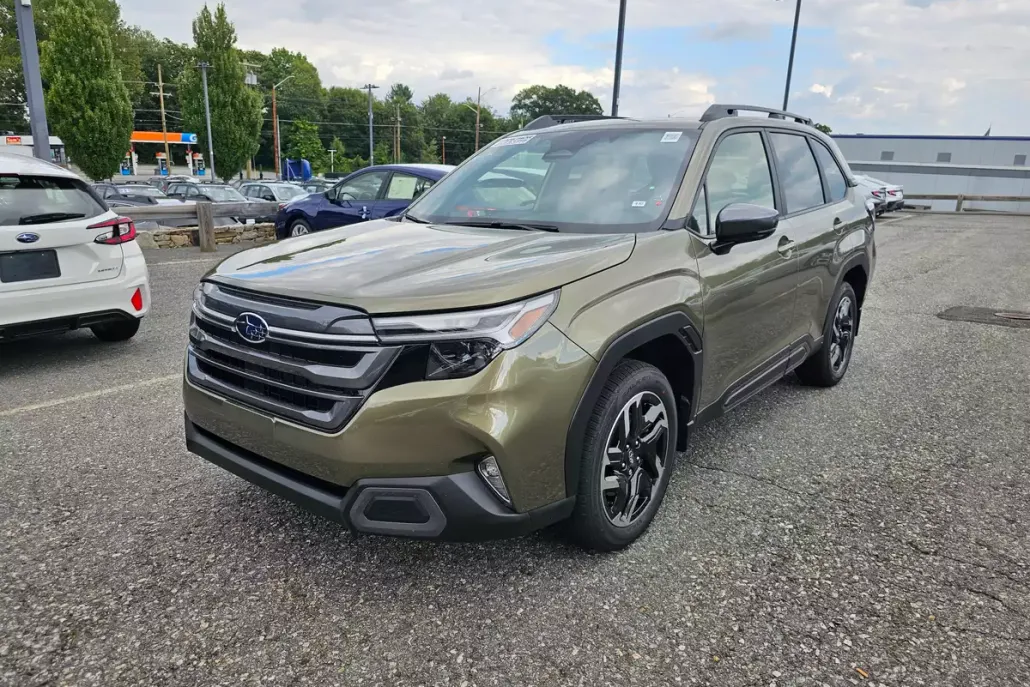 2025 Subaru Forester Limited photo 1