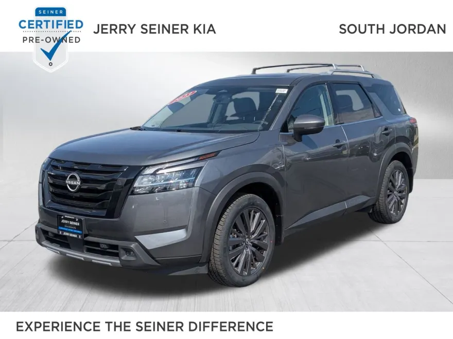 2023 Nissan Pathfinder SL photo 1