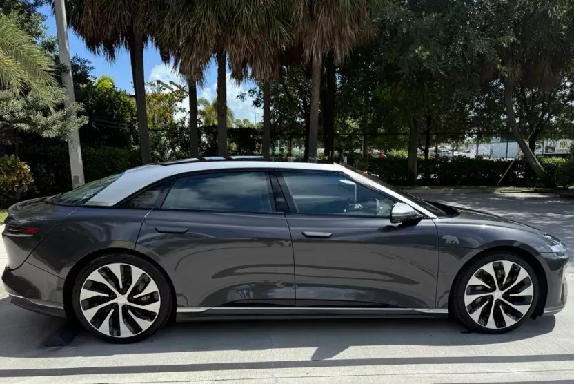 2023 Lucid Air Grand Touring photo 1