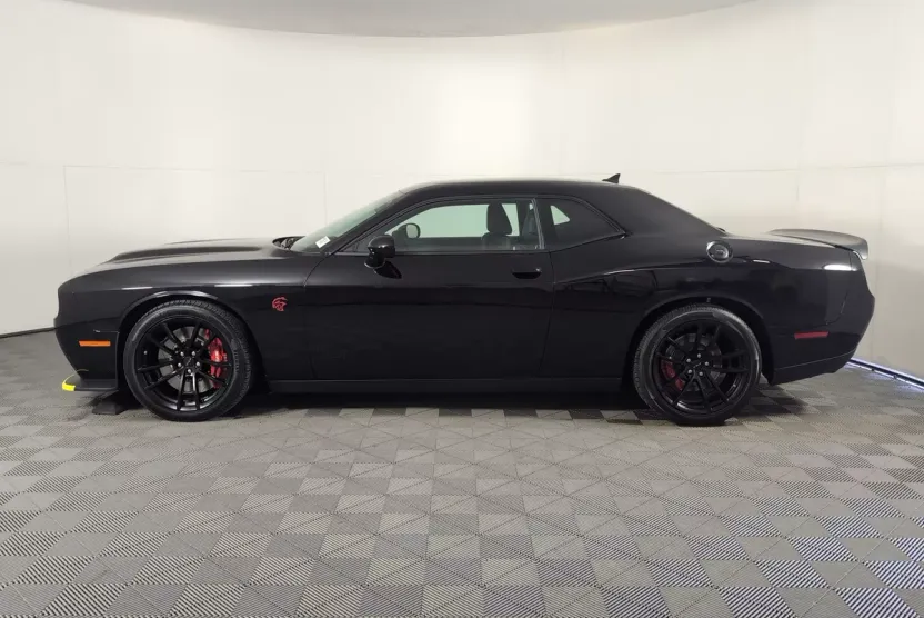 2023 Dodge Challenger SRT8 Hellcat Redeye photo 1