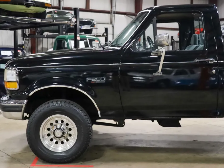 1992 Ford F-250 photo 1