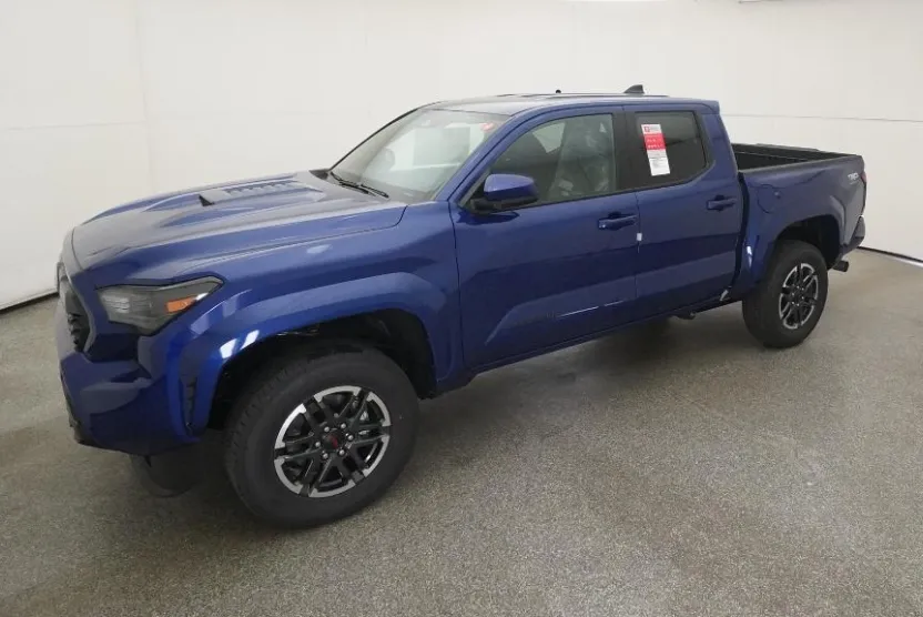2025 Toyota Tacoma TRD Sport 4x4 Double Cab photo 1