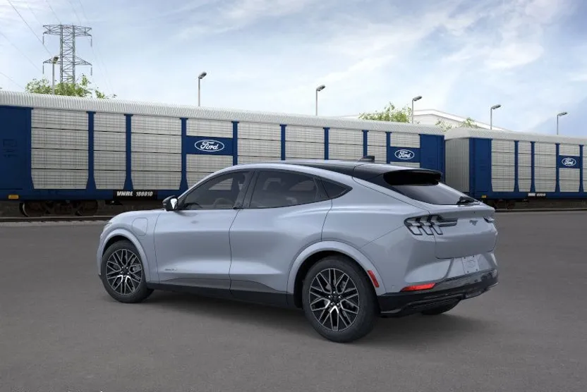 2025 Ford Mustang Mach-E Premium photo 1