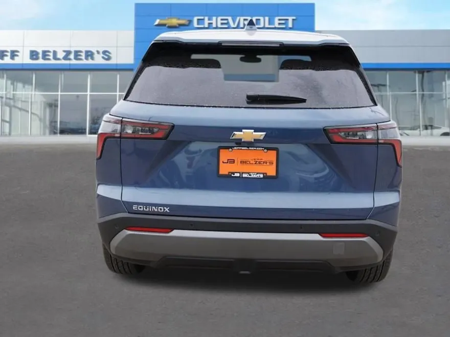 2026 Chevrolet Equinox LT photo 1