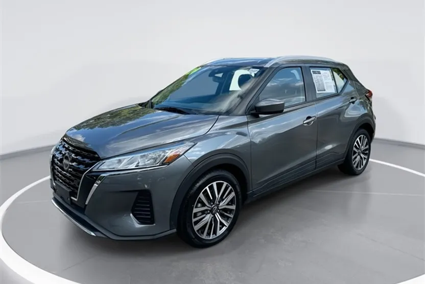 2024 Nissan Kicks SV photo 1