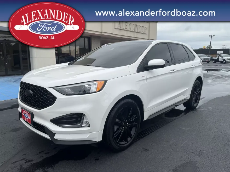 2023 Ford Edge ST-Line photo 1
