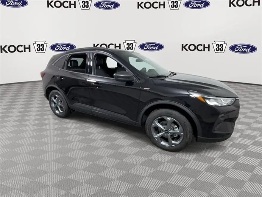 2025 Ford Escape ST-Line photo 2