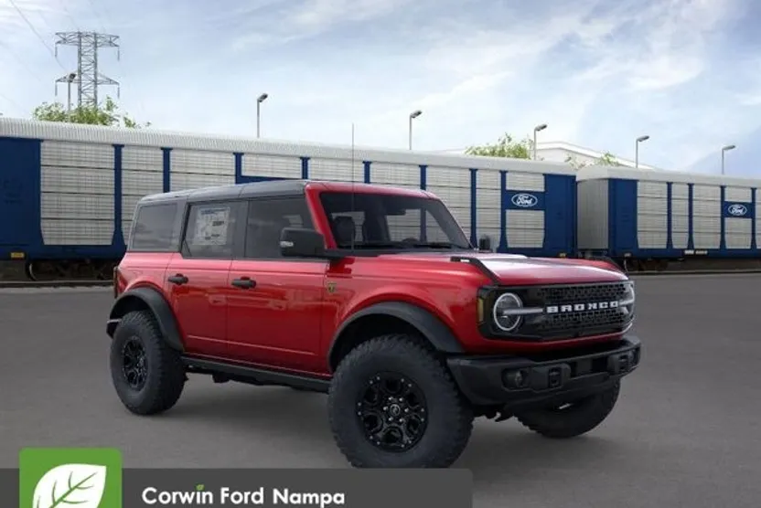 2025 Ford Bronco Badlands photo 1
