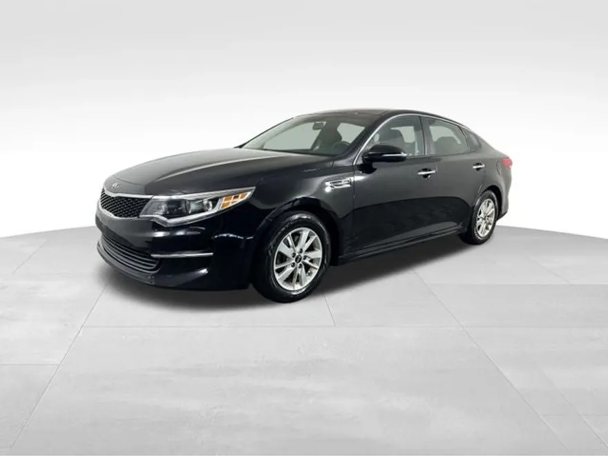 2018 Kia Optima LX photo 1
